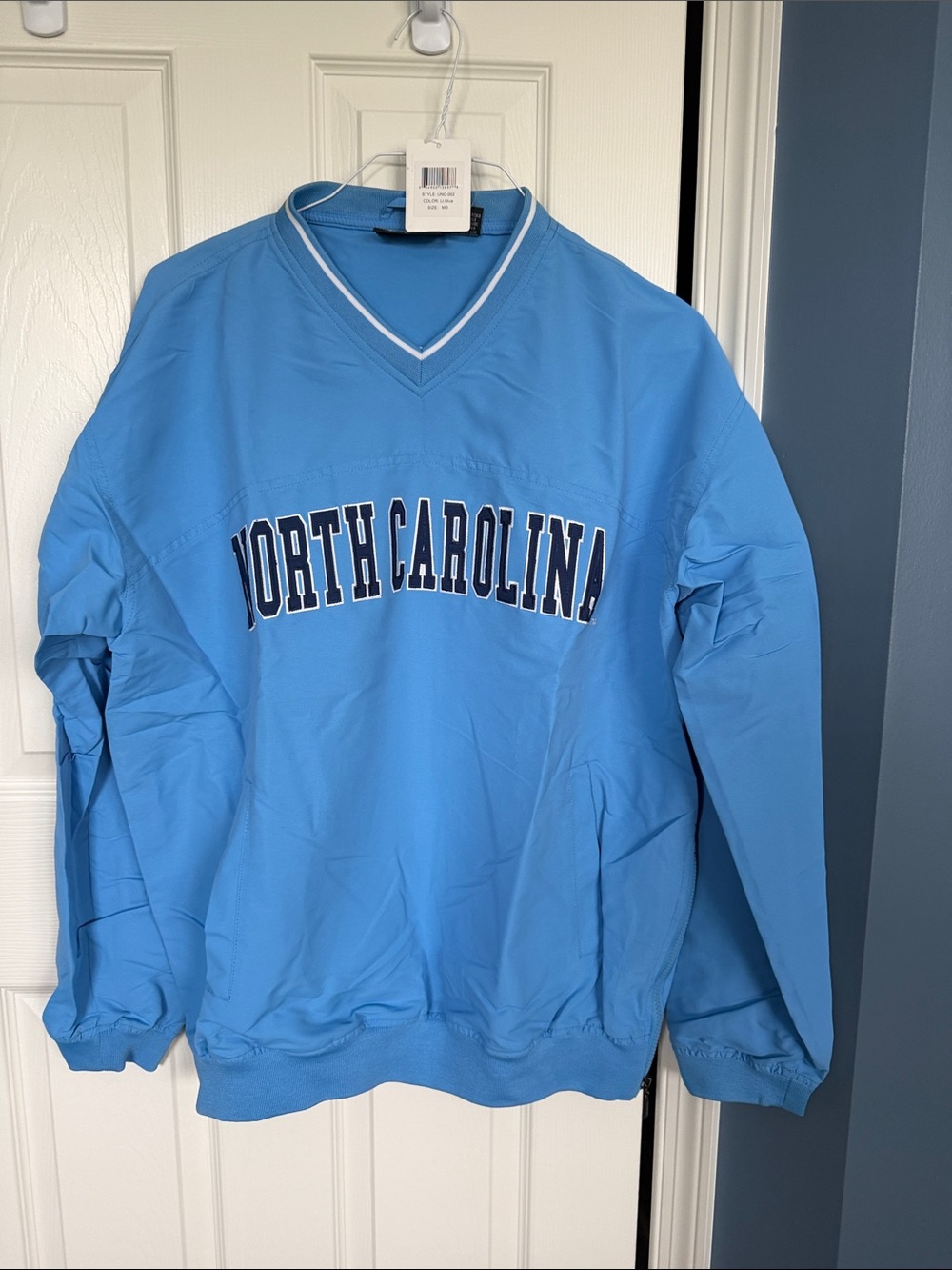 North Carolina Light Blue V-Neck Pullover Wind Breaker Jacket